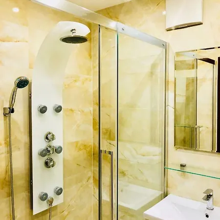 Sandra's Juwel كلاغنفورت